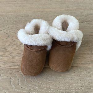 Infant Ugg boots, size 2/3 (6-12 Mos)